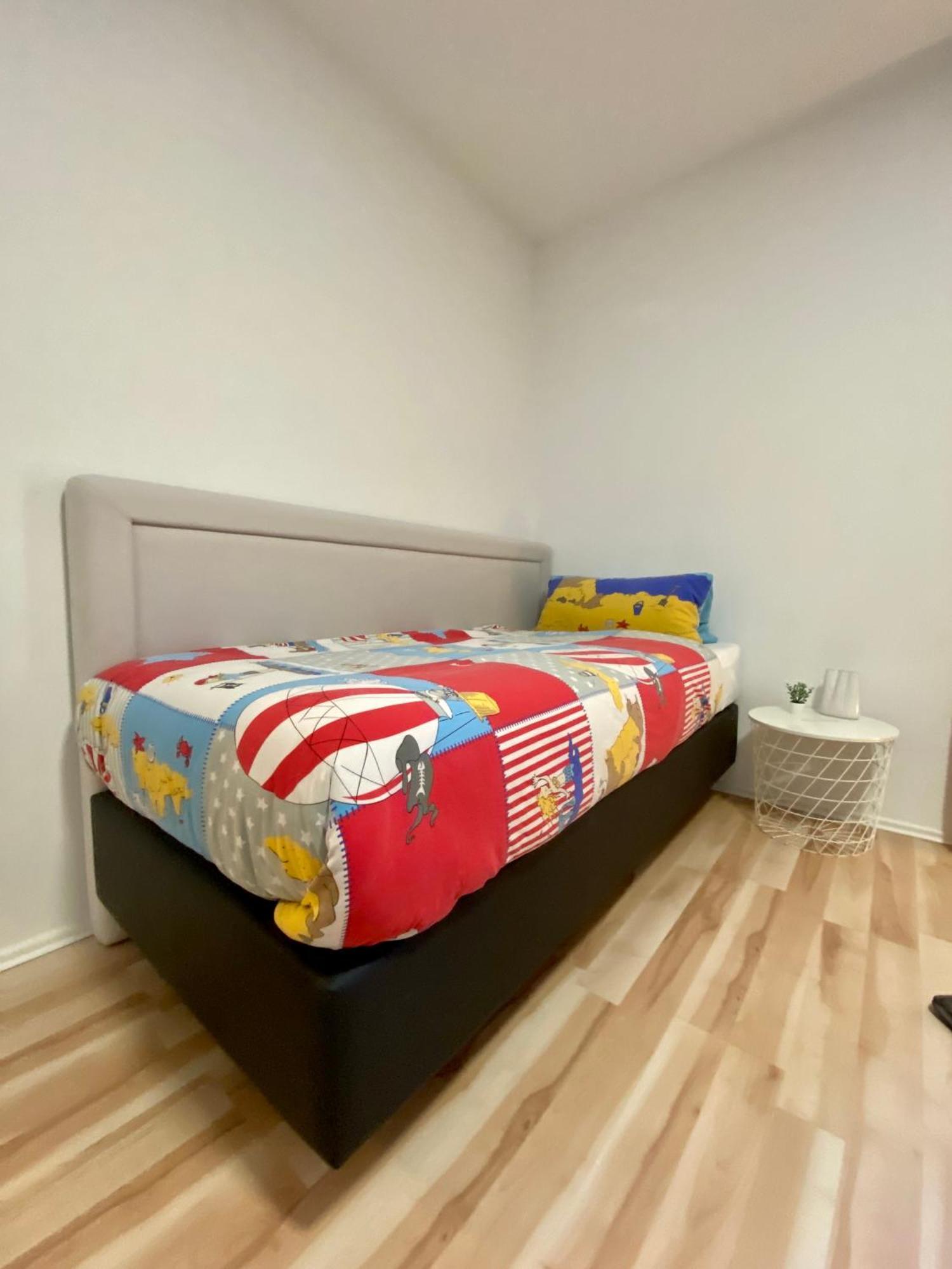 Sleep Well Apartments Detmold - Tempur Beds- Neu - Top Lage - Free Parking - Wifi Екстериор снимка